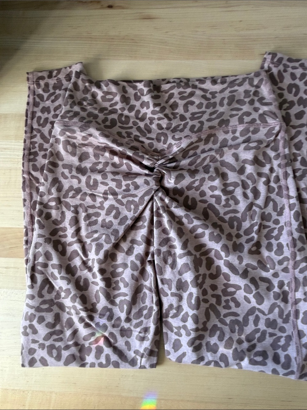 Bombshell leopard leggings - Picture 5 of 6